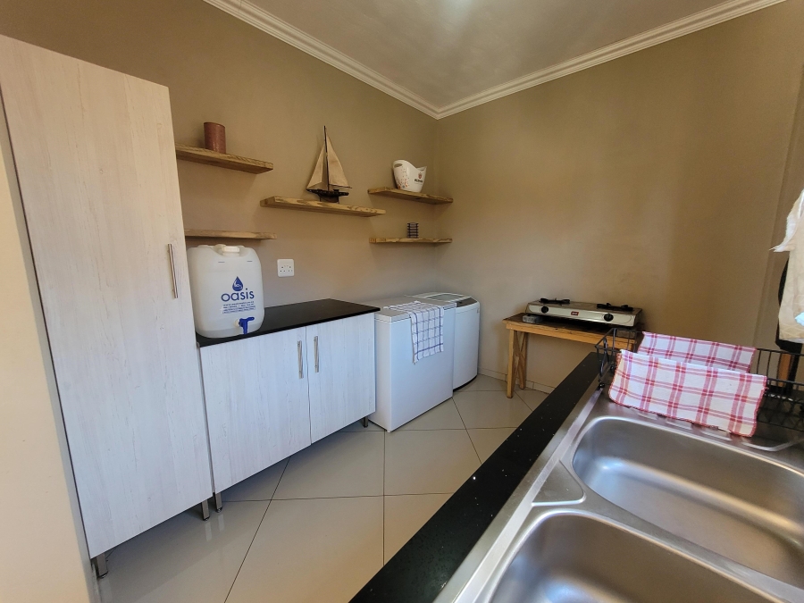 3 Bedroom Property for Sale in Wavecrest Eastern Cape